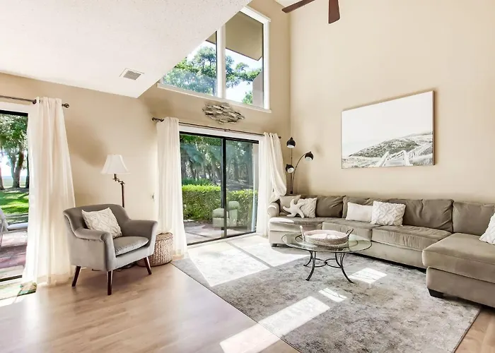 3050 Club Villas