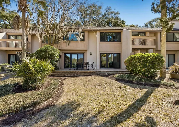 2098 Beach Wood